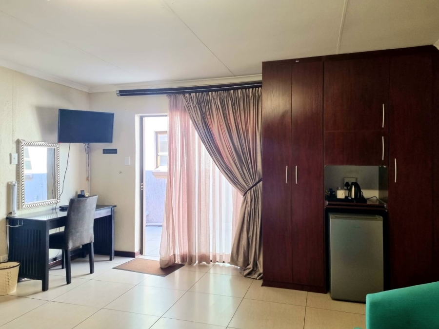 Commercial Property for Sale in Minerva Gardens Northern Cape